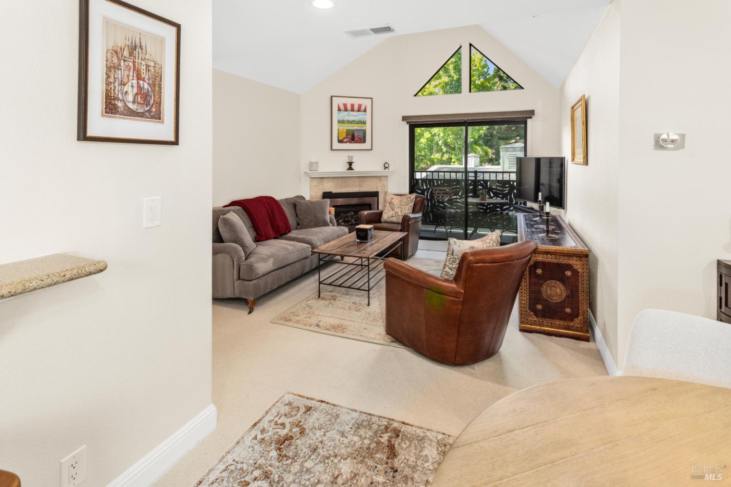 MLS #326030807 image #1