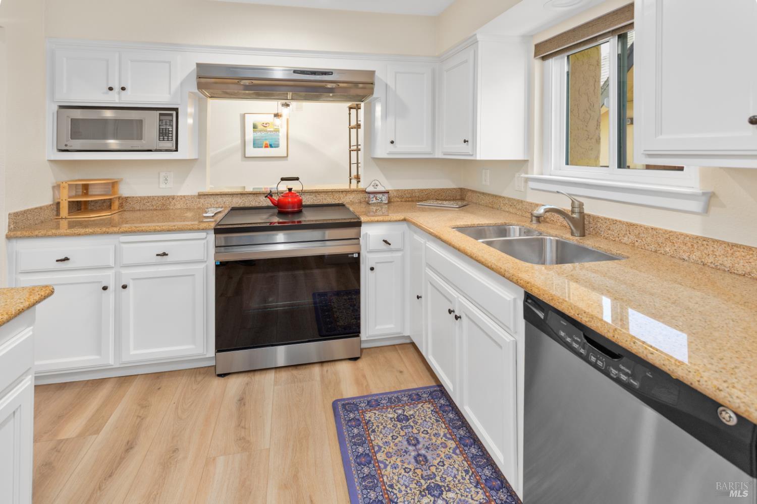 MLS #326030807 image #2