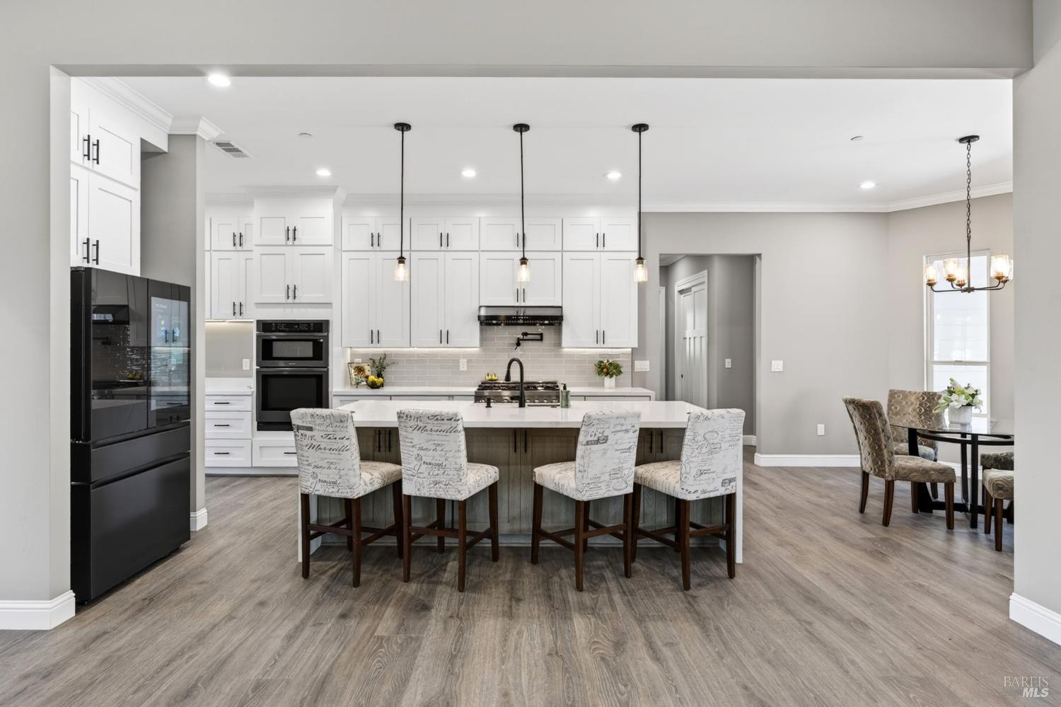 MLS #326030812 image #1