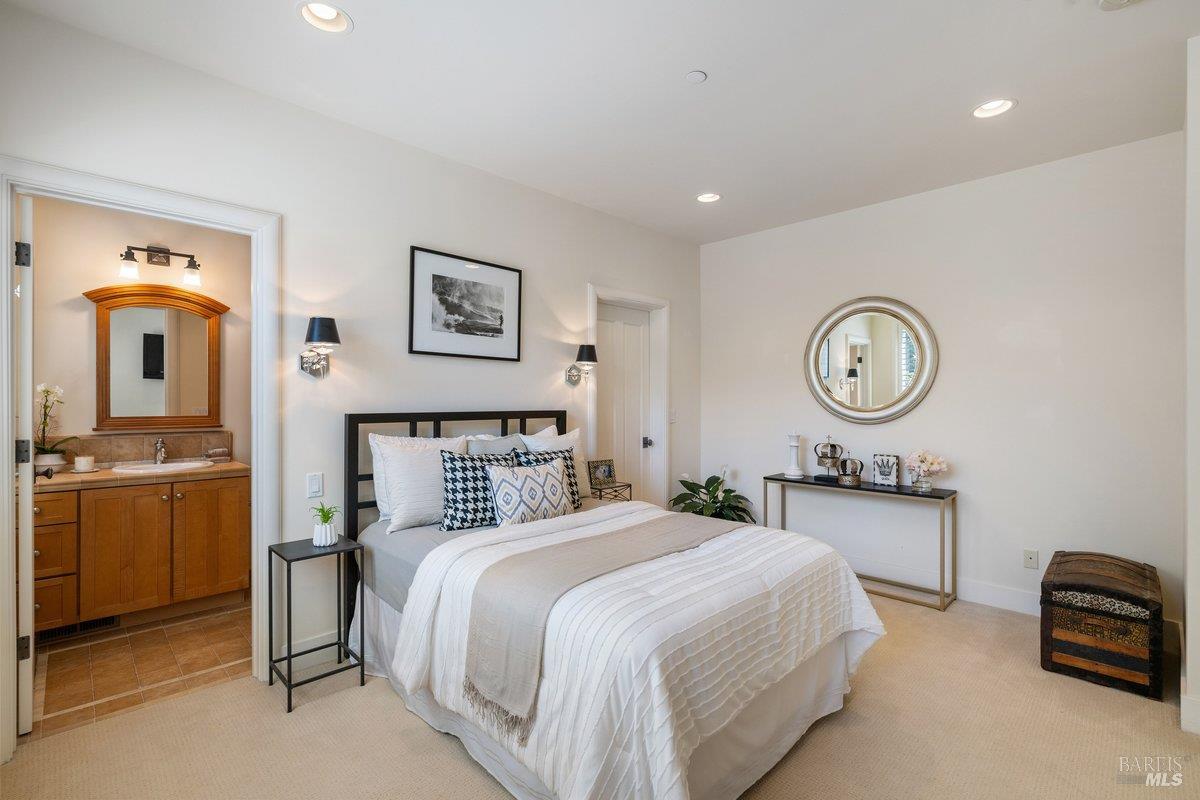 MLS #326030855 image #43