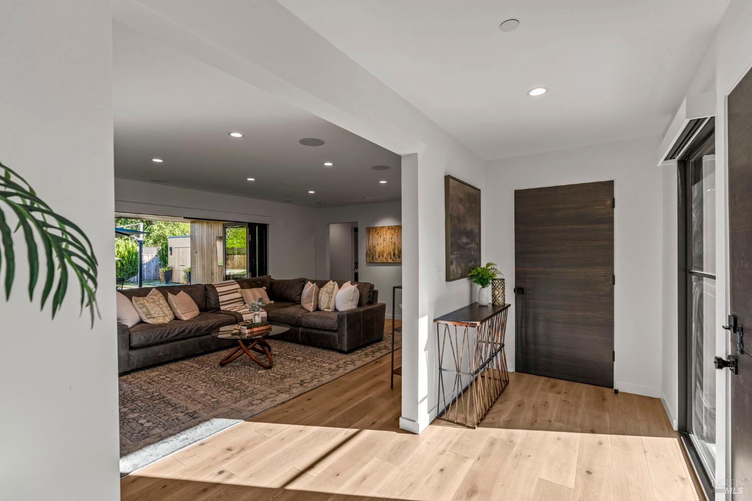 MLS #326031637 image #2