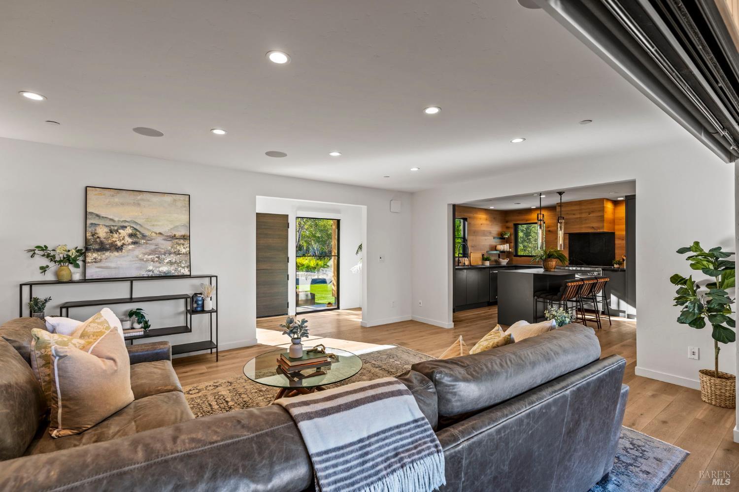 MLS #326031637 image #3
