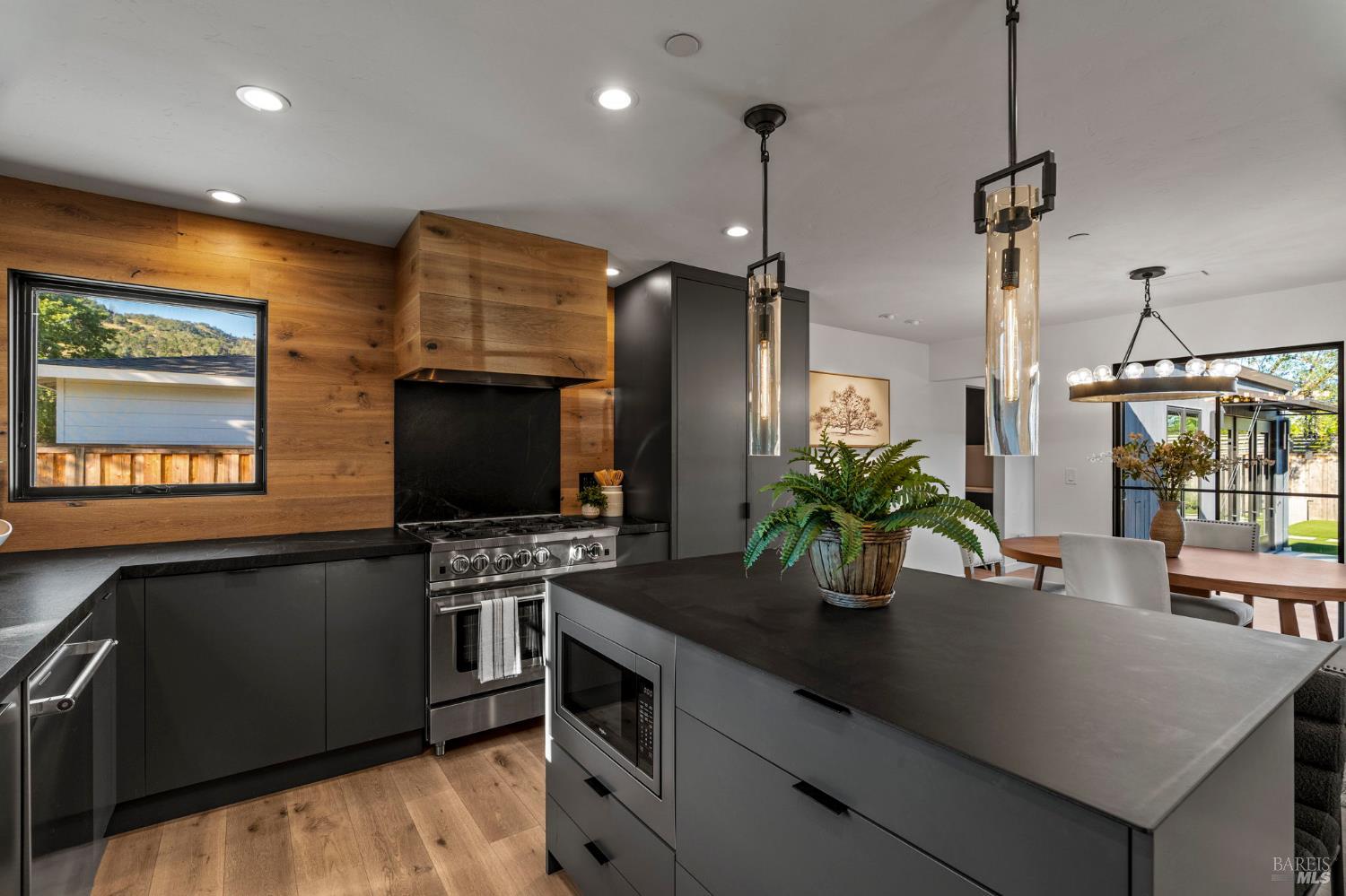 MLS #326031637 image #6