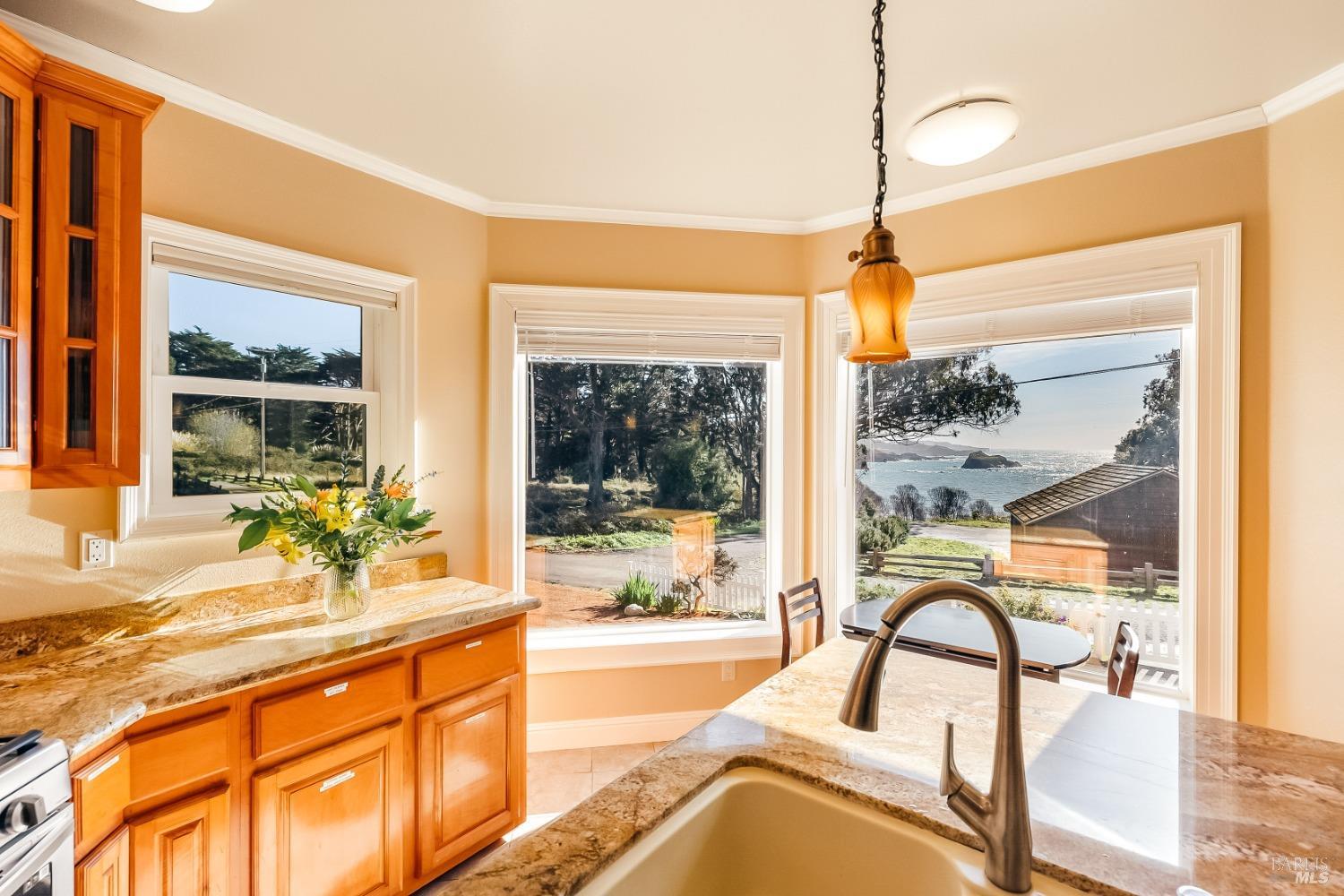 MLS #326034465 image #9