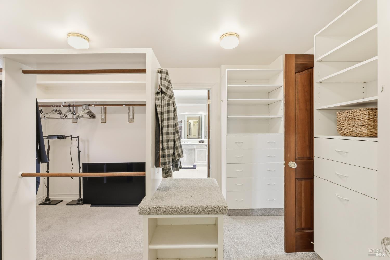 MLS #326034523 image #43