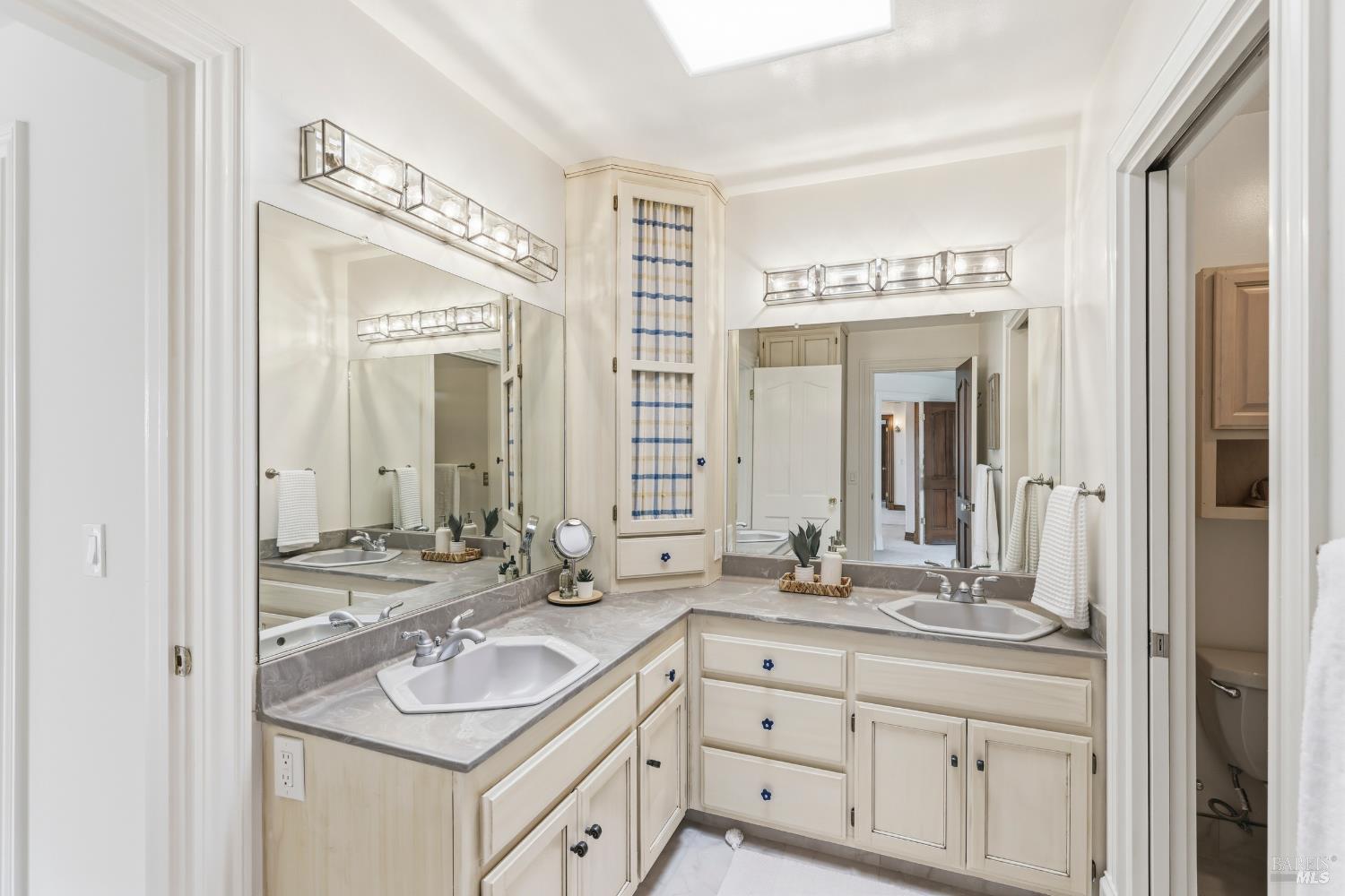 MLS #326034523 image #48