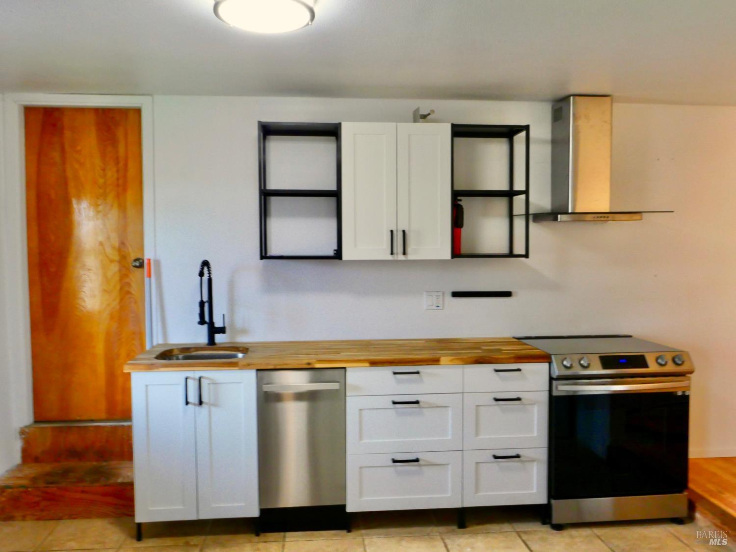 MLS #326034616 image #22