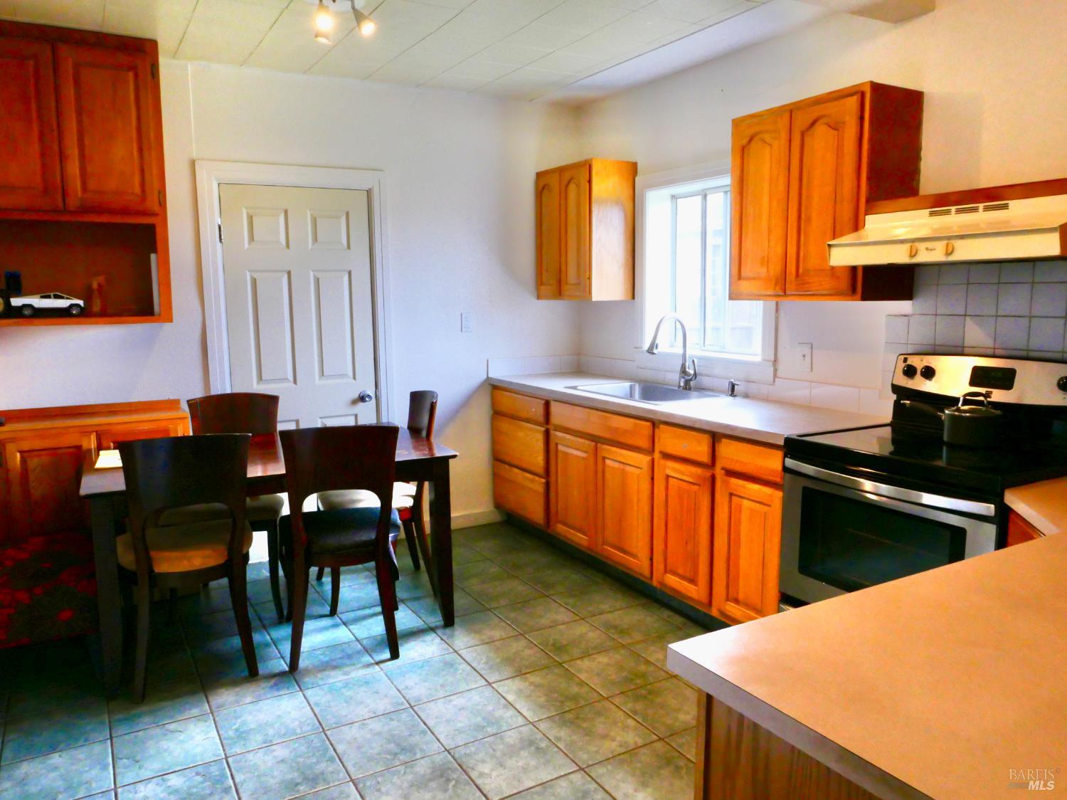 MLS #326034616 image #8