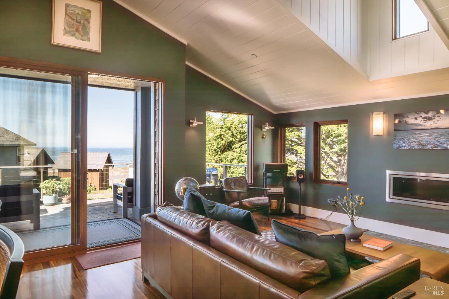 MLS #326035453 image #9