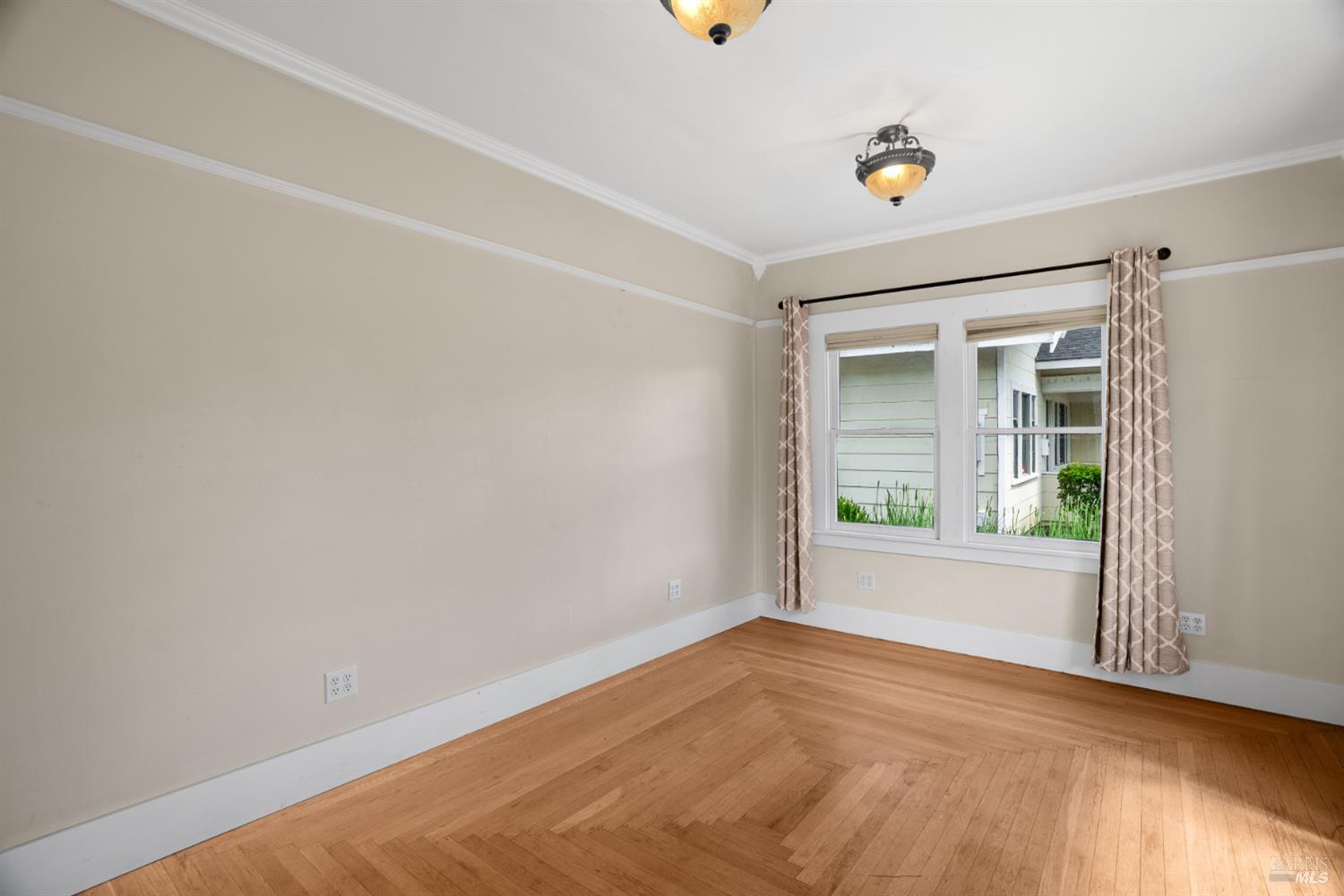 MLS #326035543 image #6