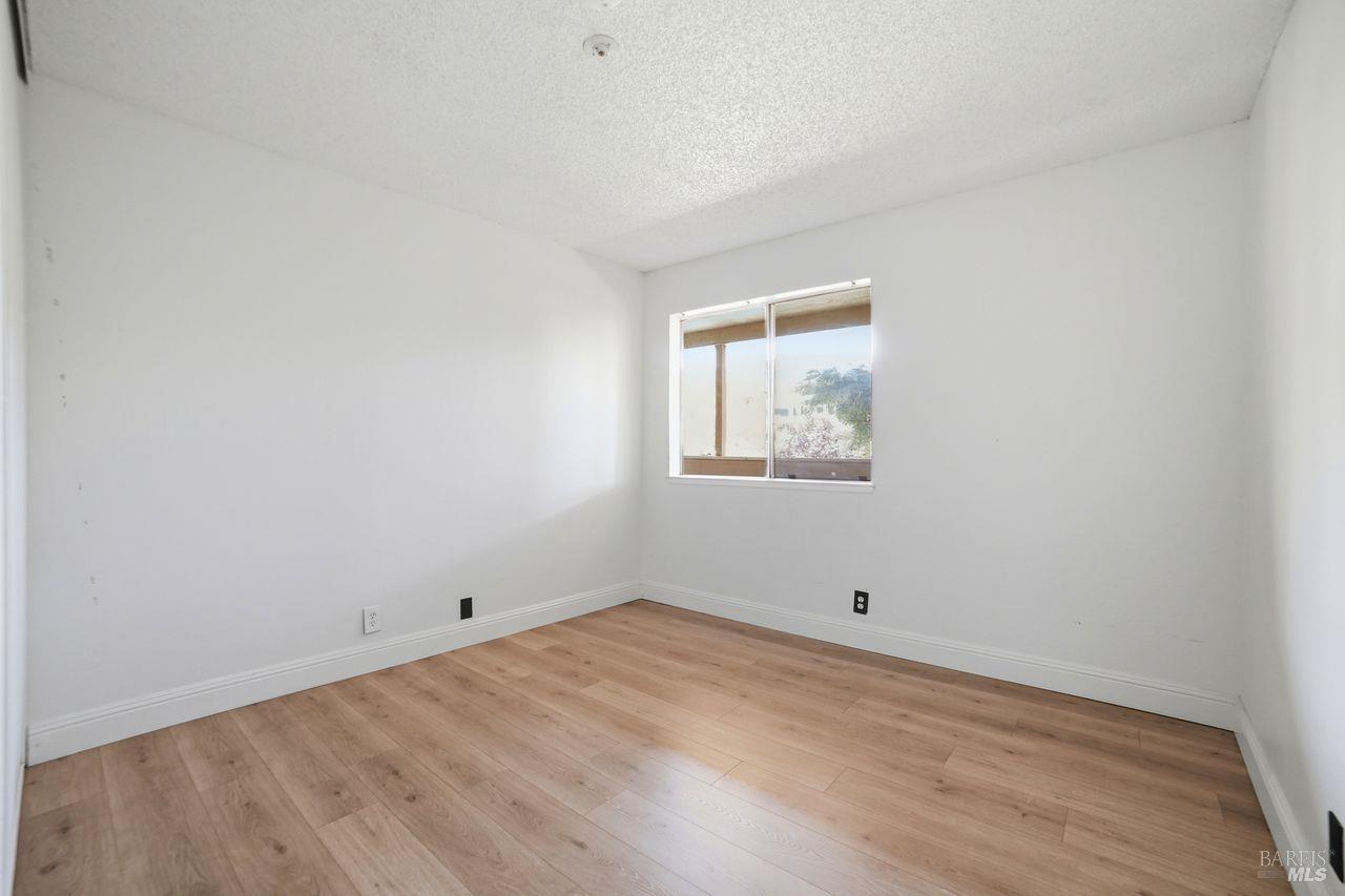 MLS #326035557 image #14