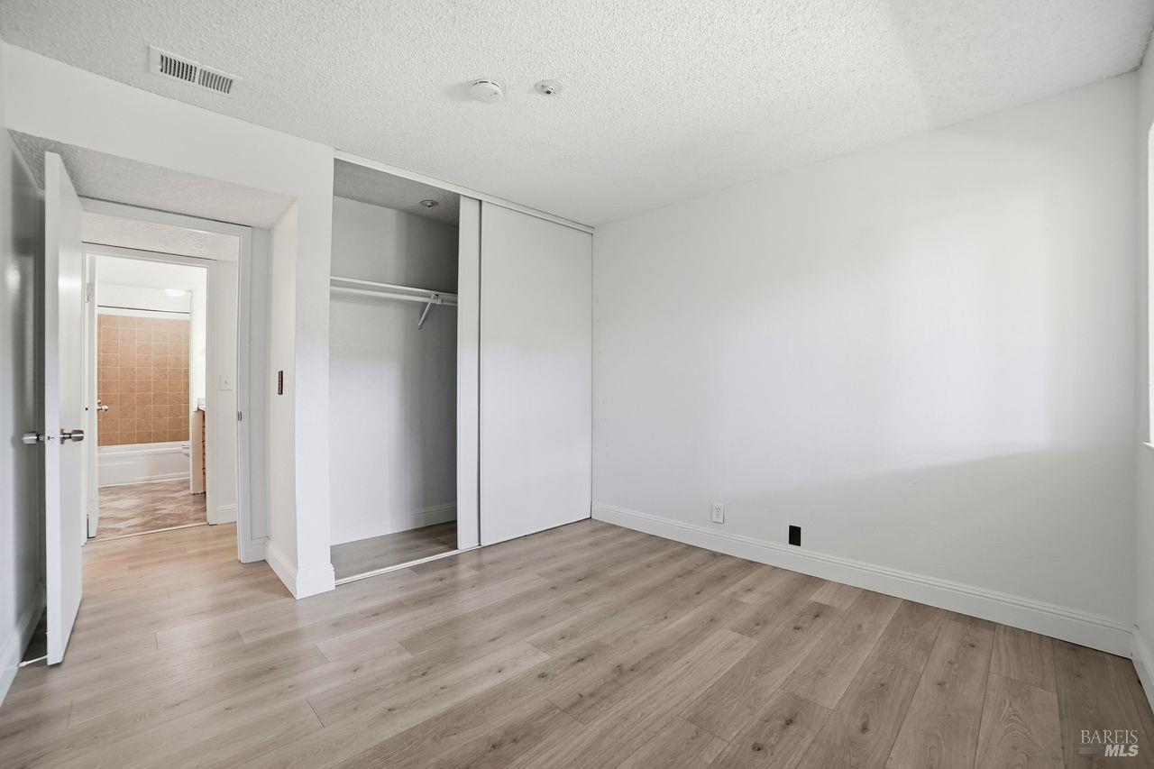 MLS #326035557 image #15