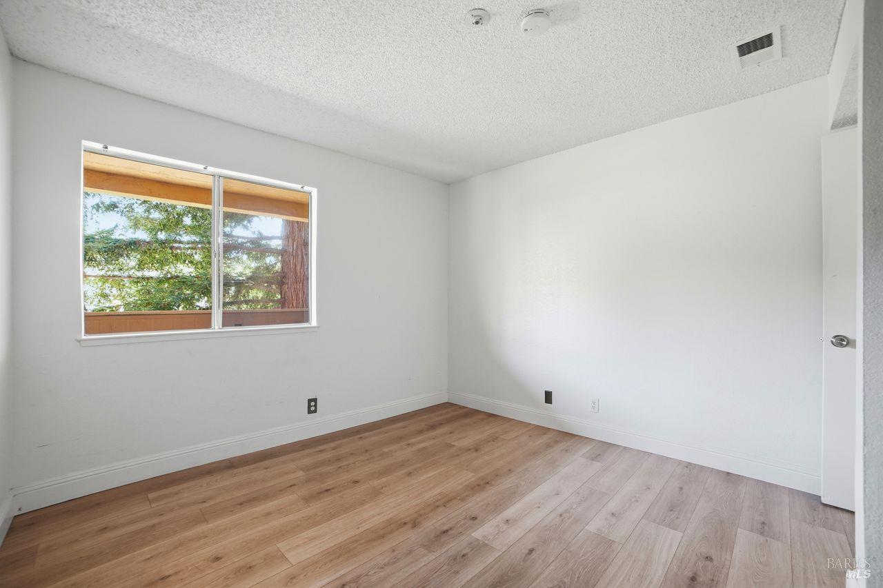 MLS #326035557 image #17