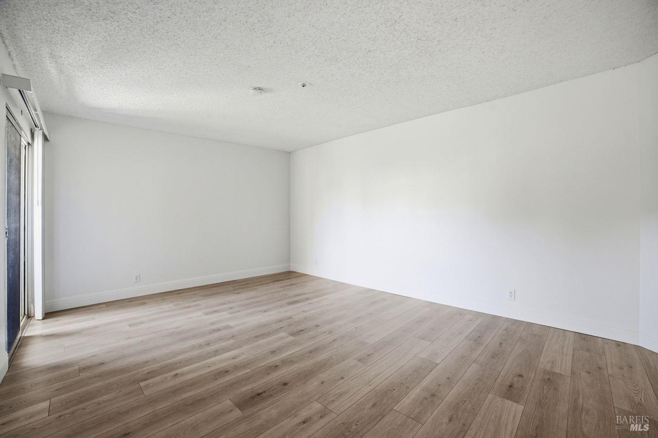 MLS #326035557 image #18