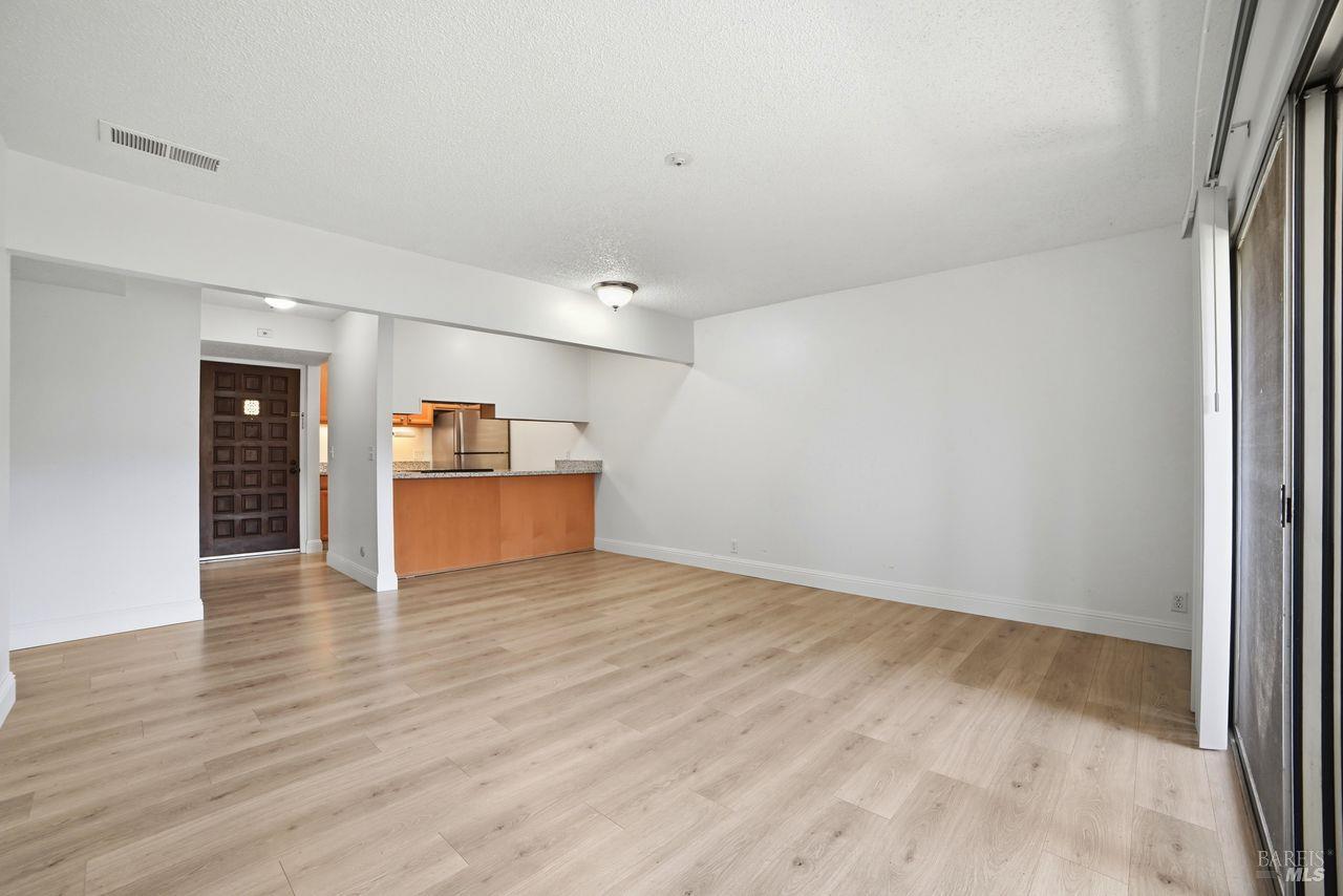 MLS #326035557 image #8