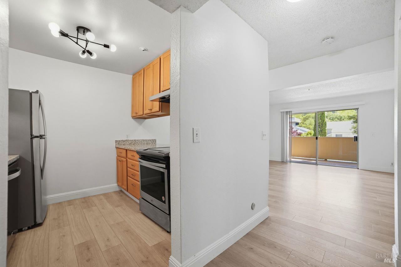 MLS #326035557 image #9