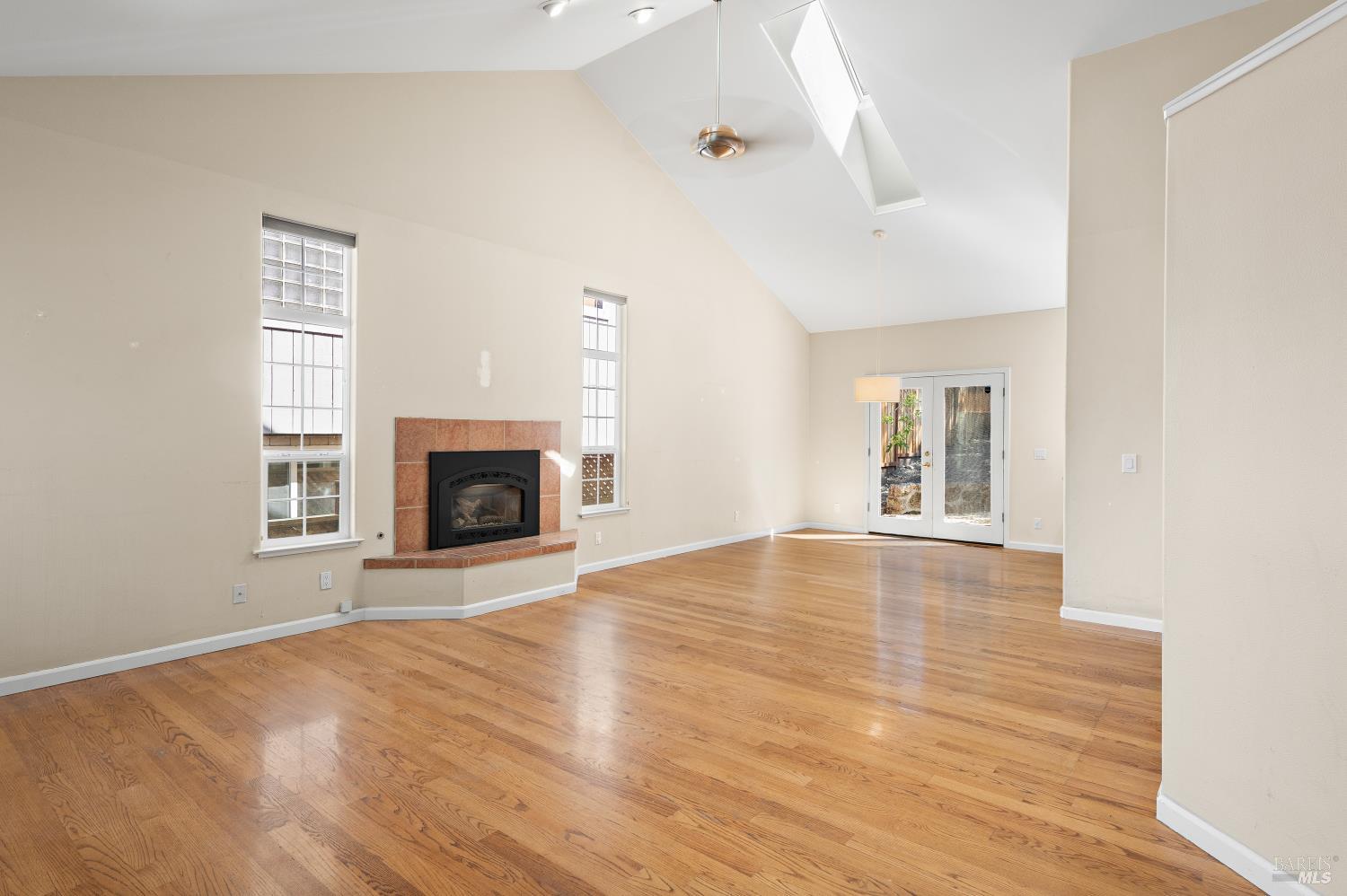 MLS #326037845 image #3