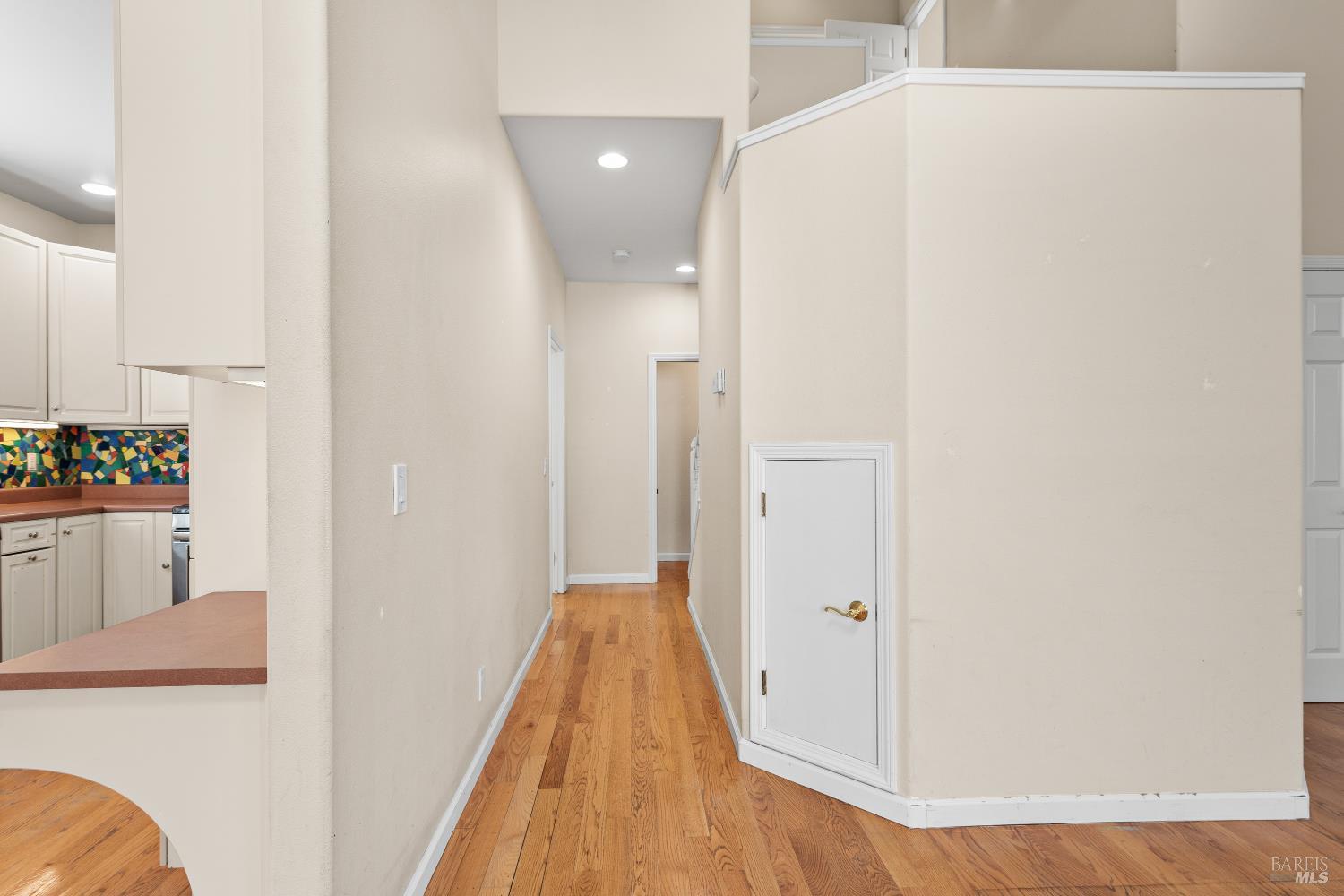 MLS #326037845 image #9