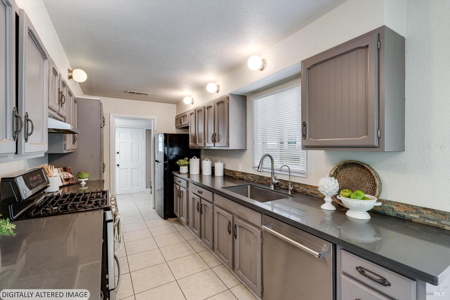 MLS #326037896 image #16