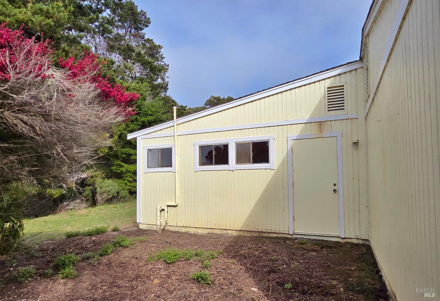 MLS #326038279 image #9