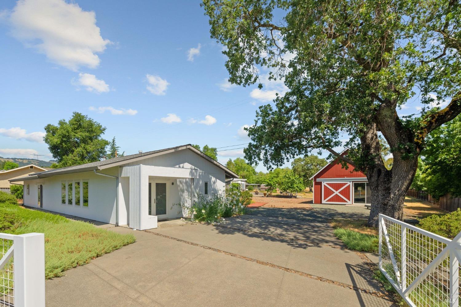 MLS #326038368 image #2