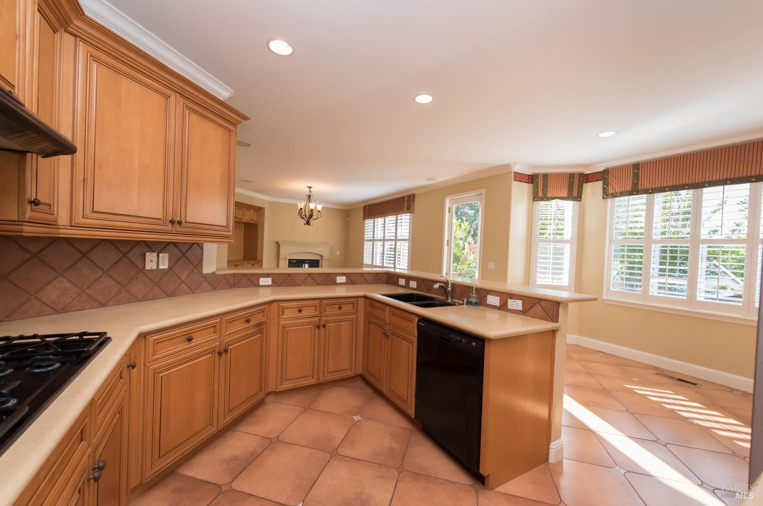 MLS #326038488 image #23