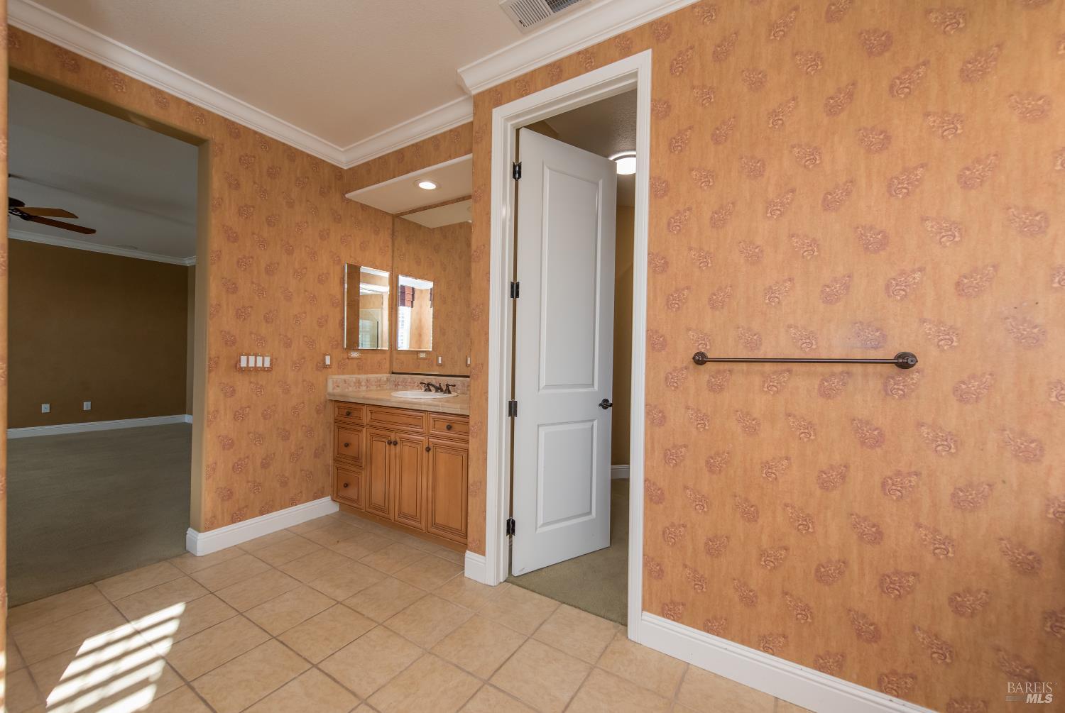 MLS #326038488 image #27