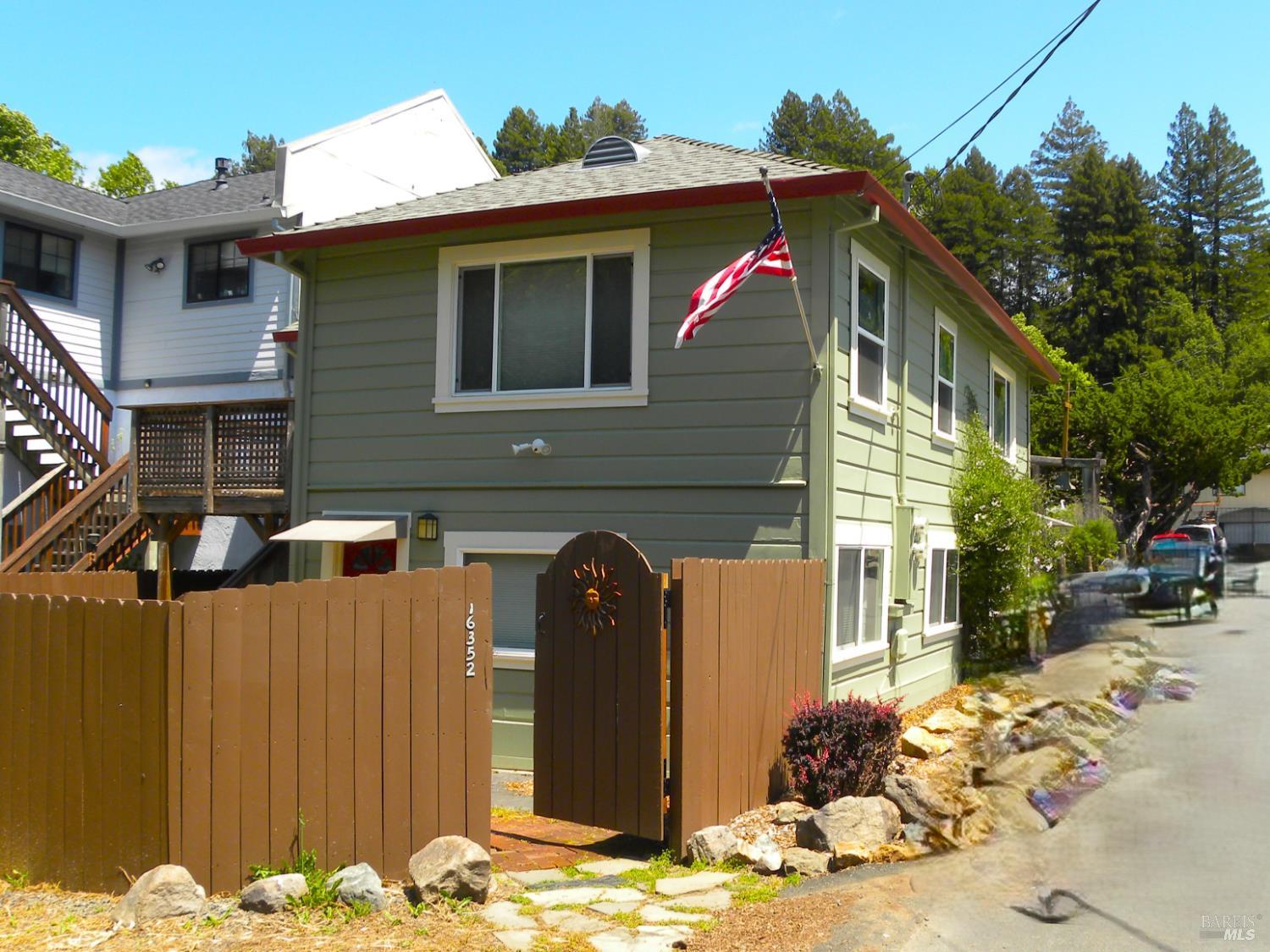 MLS #326038494 image #3