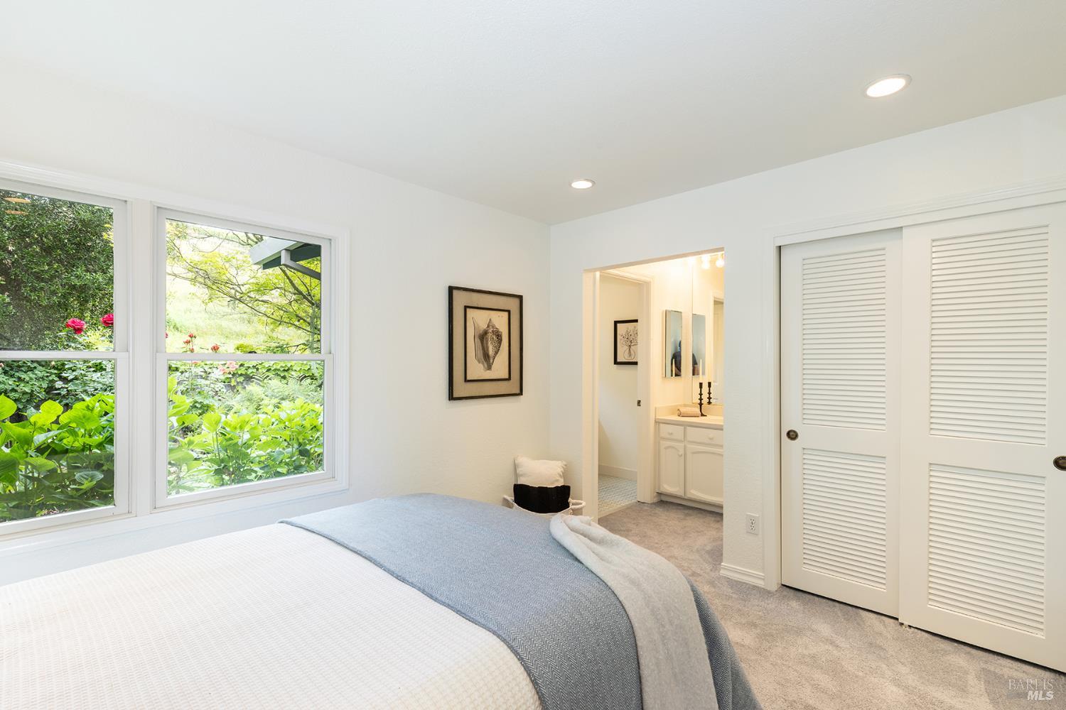 MLS #326038592 image #46