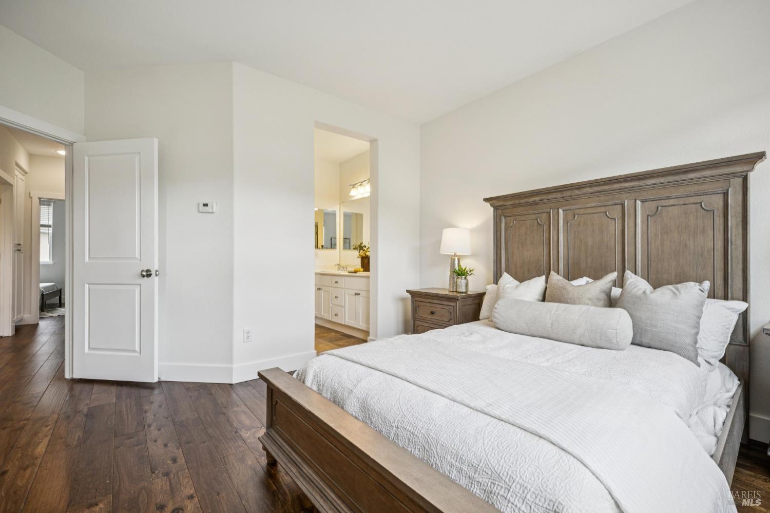 MLS #326038599 image #18