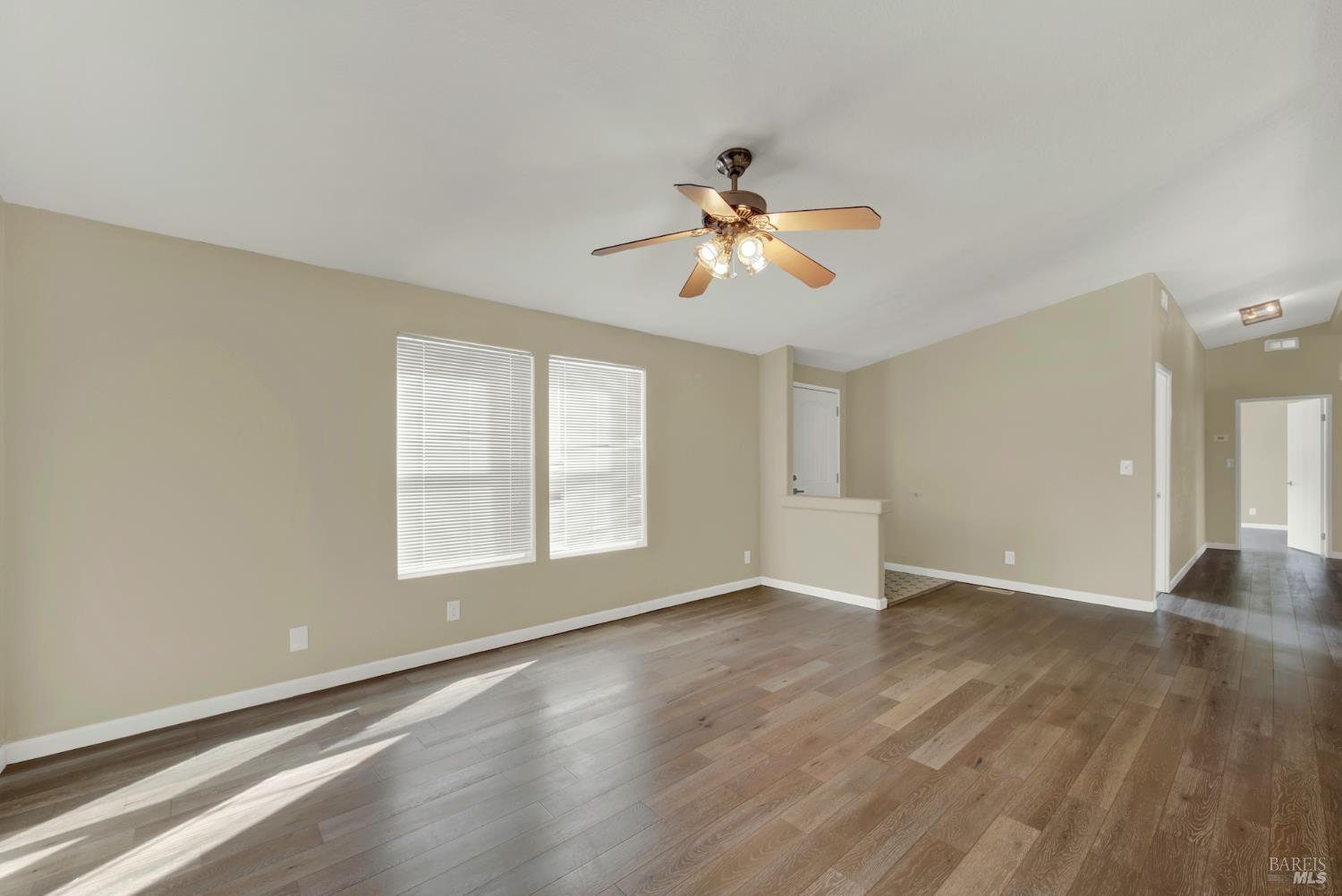 MLS #326038614 image #11