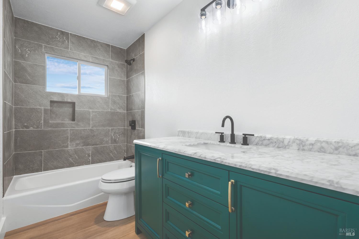 MLS #326038616 image #15