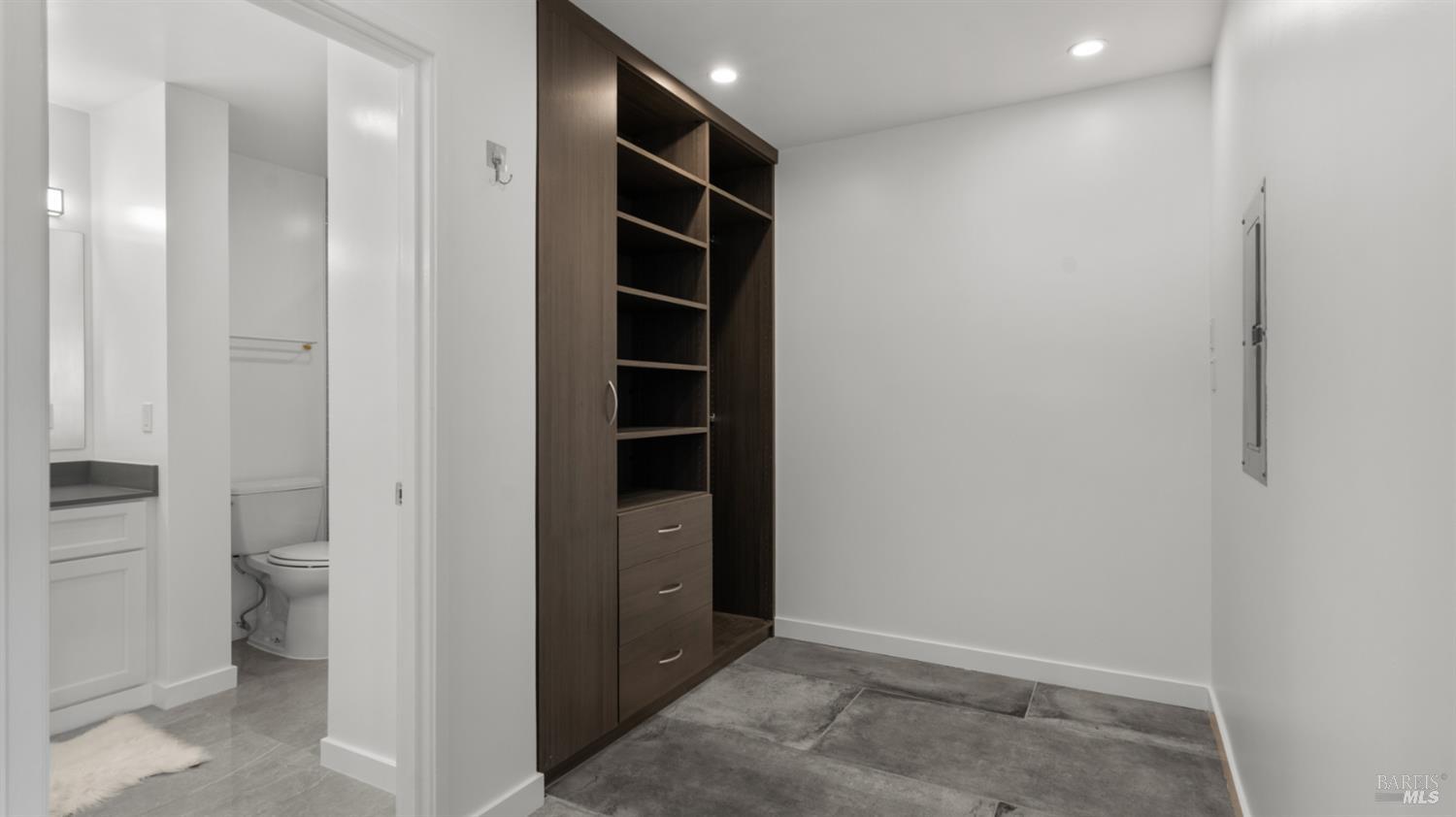 MLS #326038865 image #23