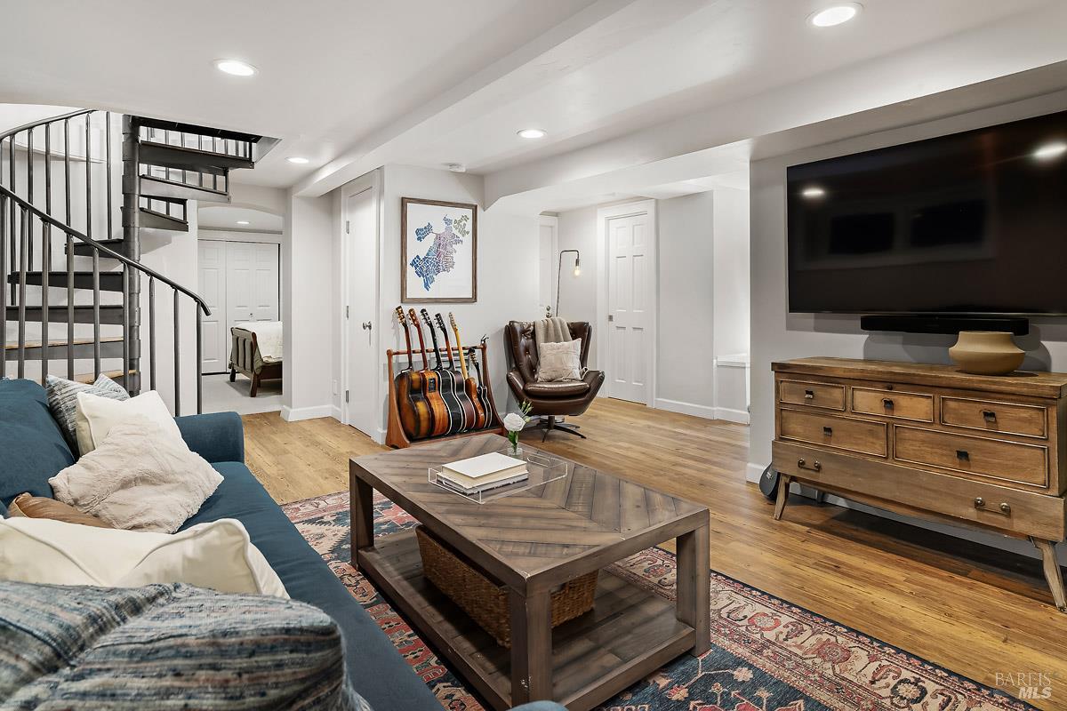 MLS #326039186 image #19