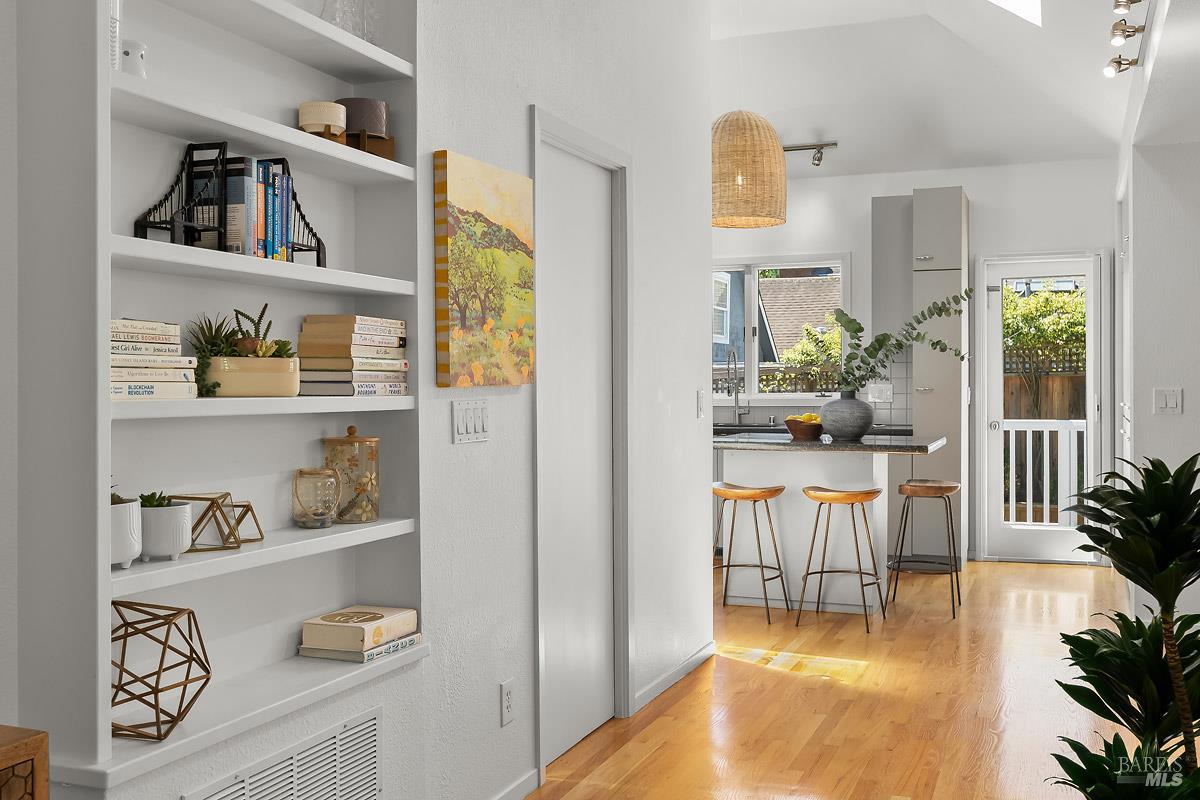 MLS #326039186 image #6
