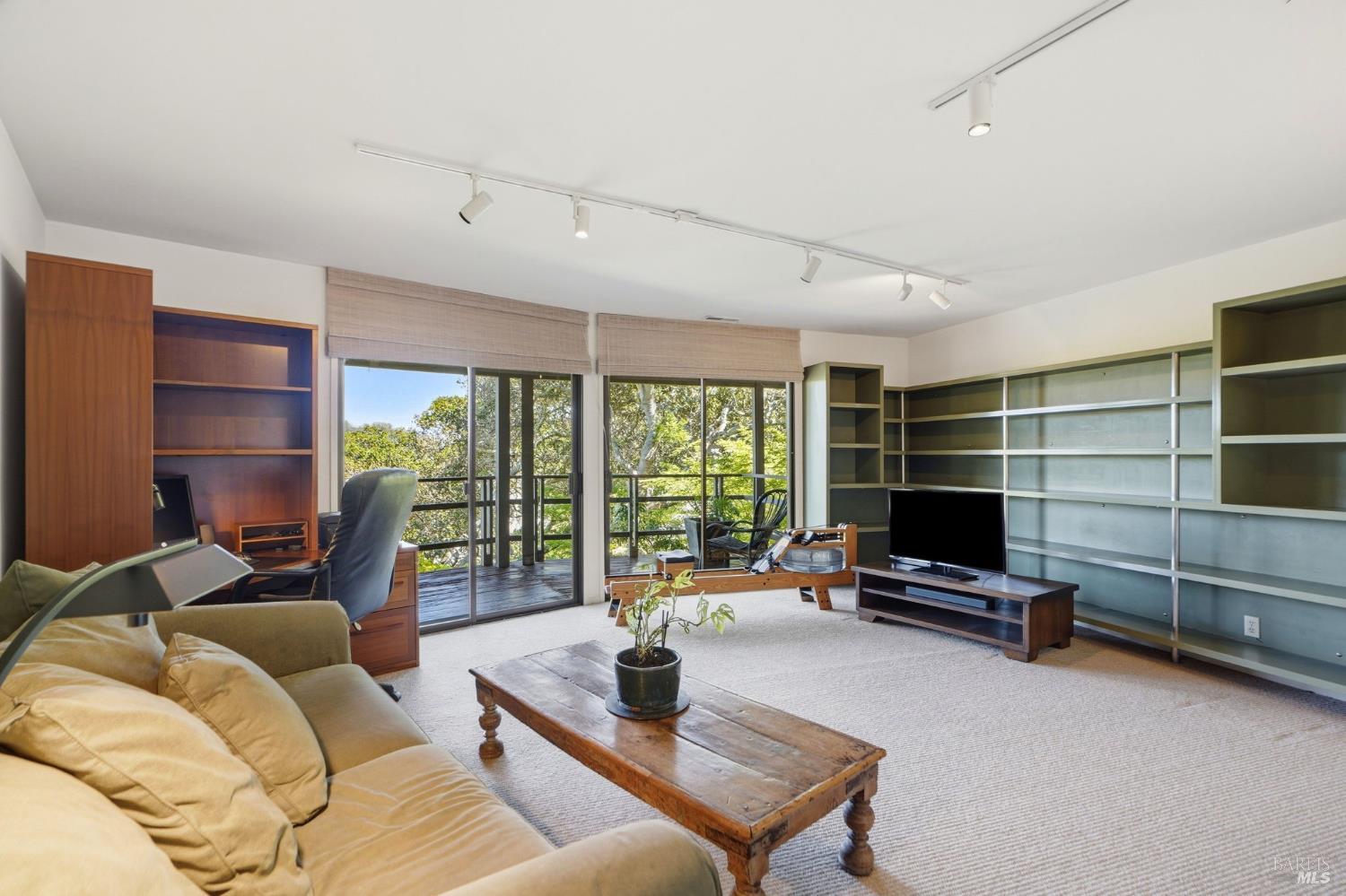 MLS #326039488 image #32