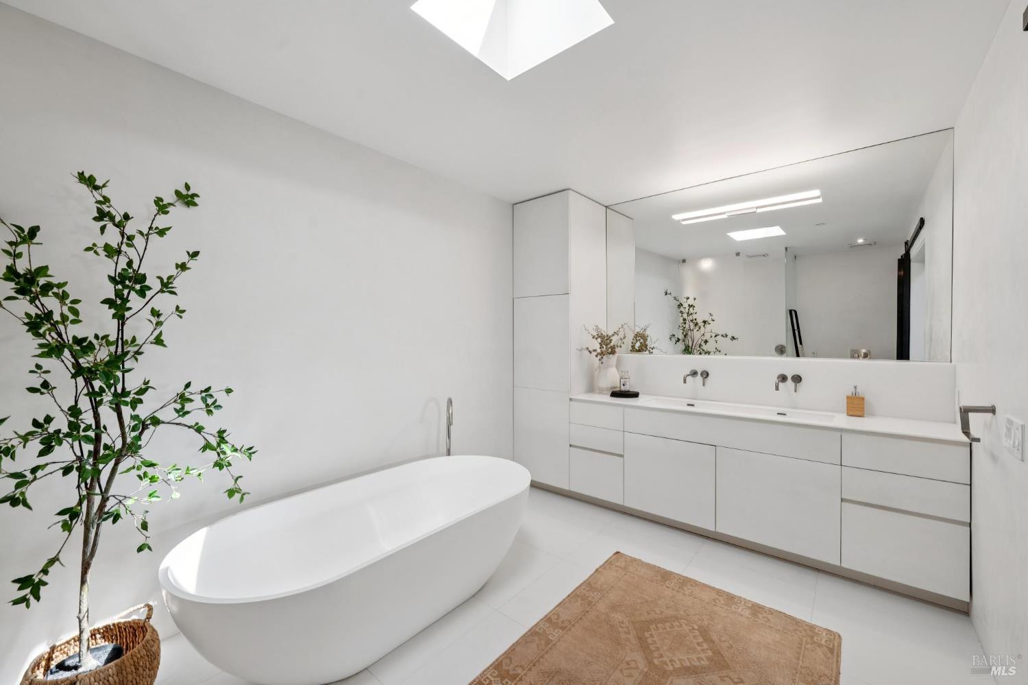 MLS #326040429 image #9