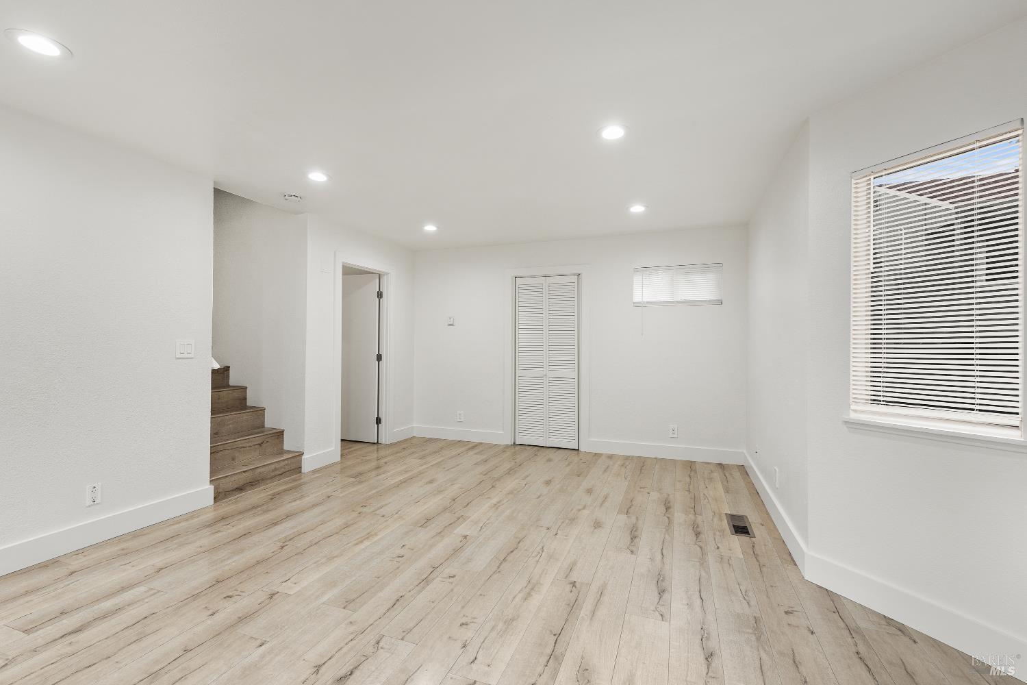 MLS #326040498 image #14