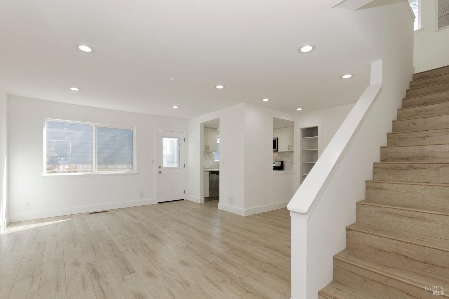 MLS #326040498 image #4