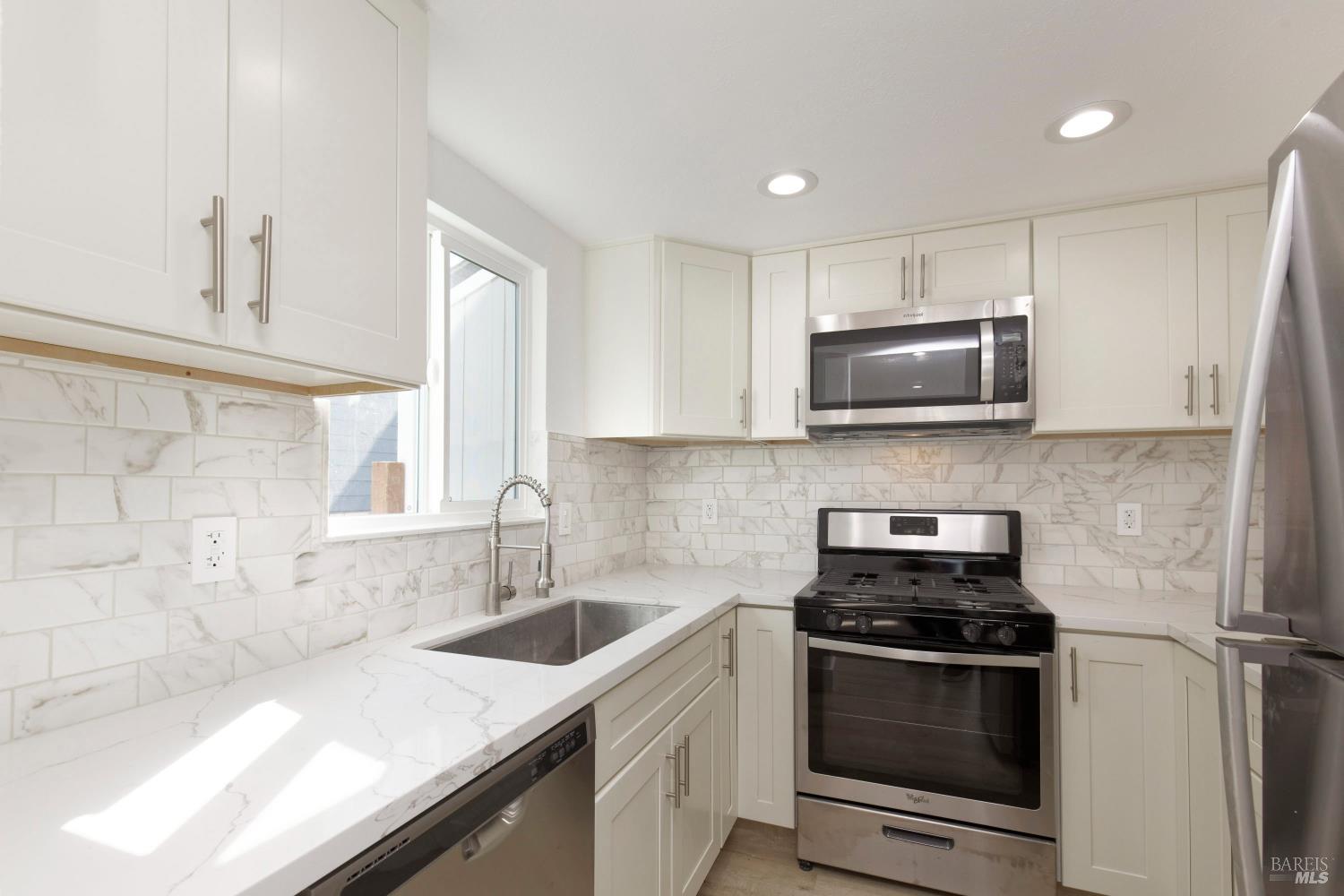 MLS #326040498 image #7