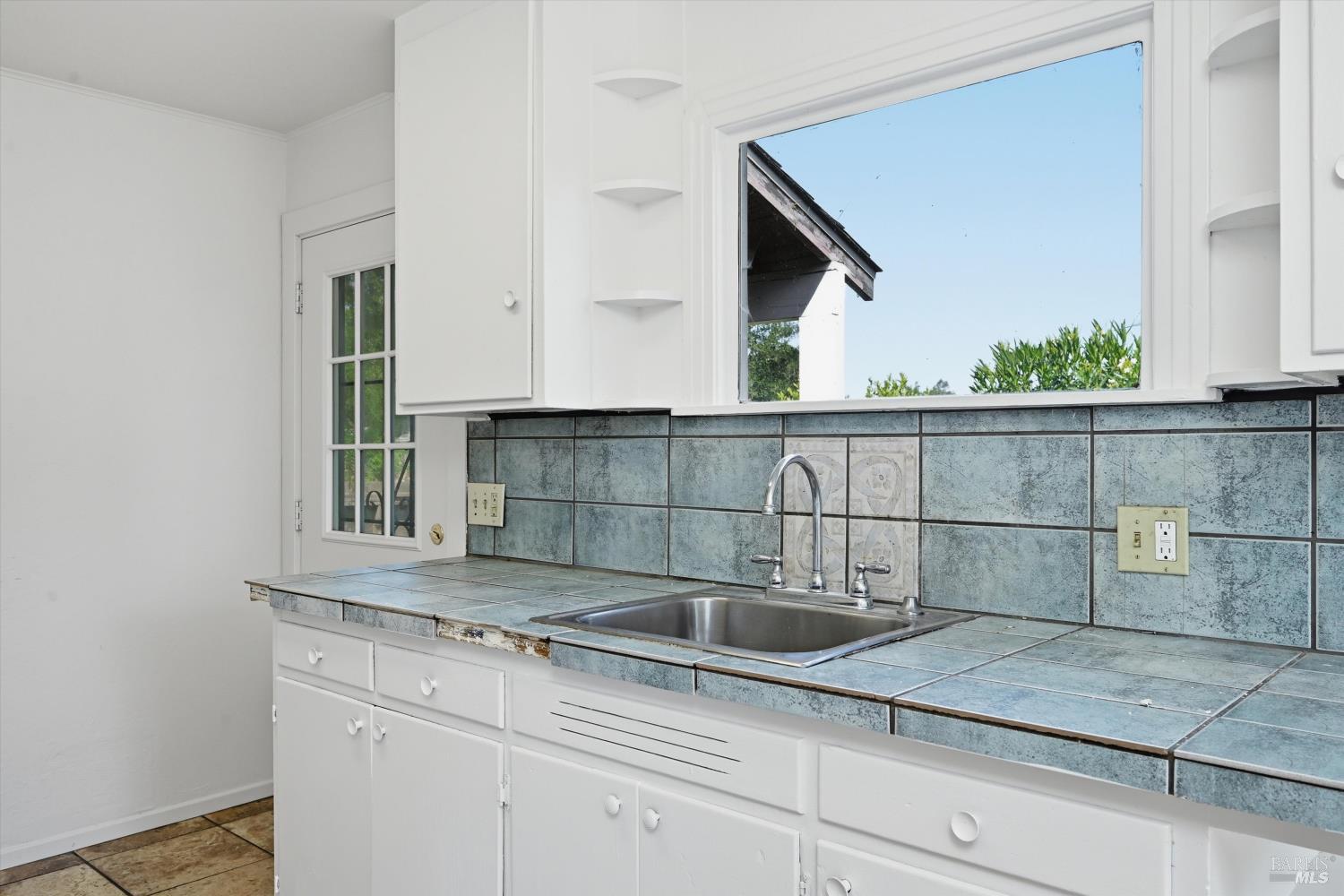 MLS #326040563 image #5