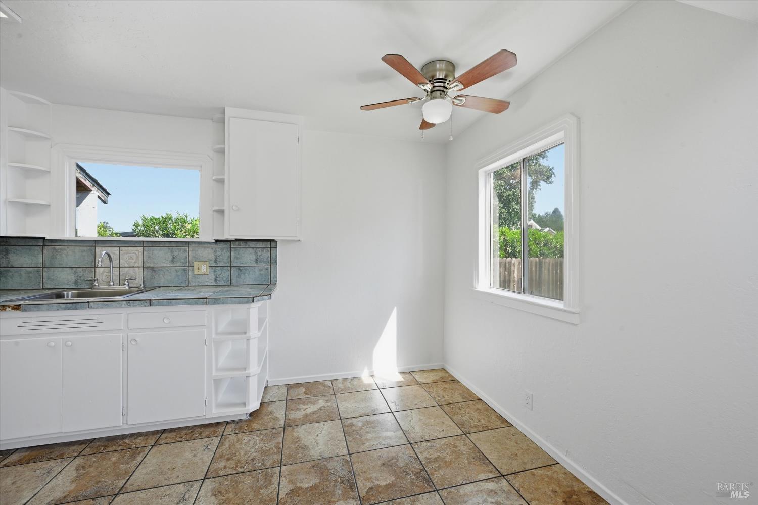 MLS #326040563 image #8
