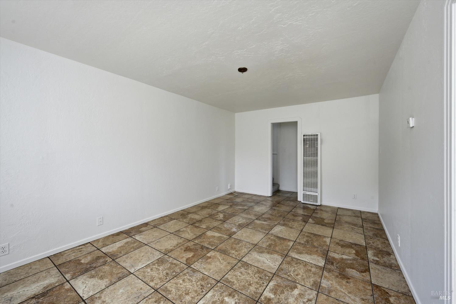 MLS #326040563 image #9