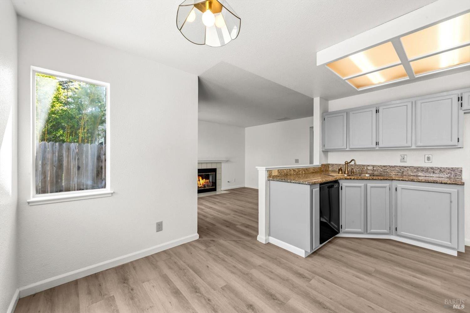 MLS #326040612 image #18
