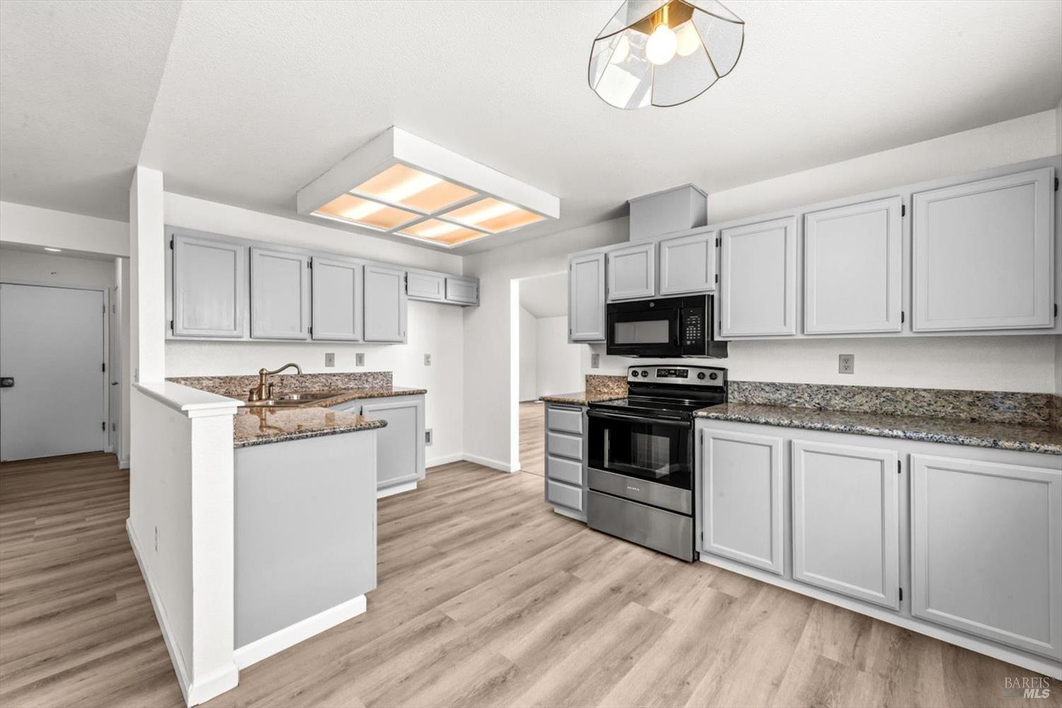 MLS #326040612 image #19