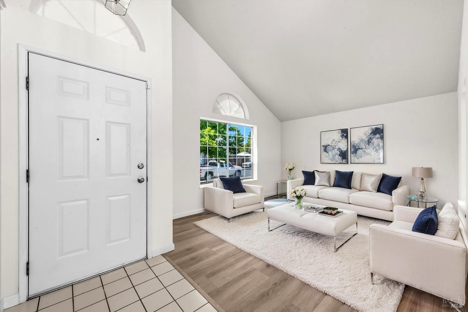 MLS #326040612 image #4