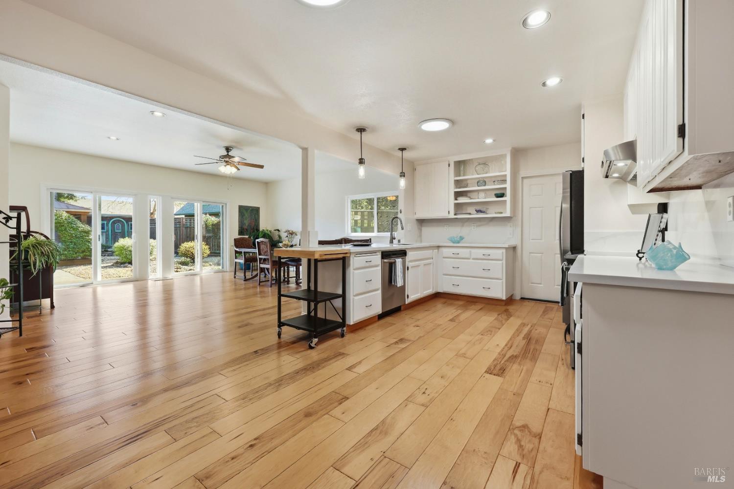 MLS #325092299 image #6