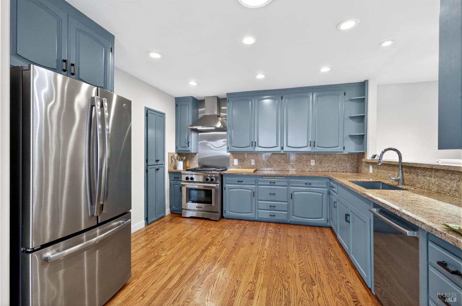 MLS #326040654 image #18