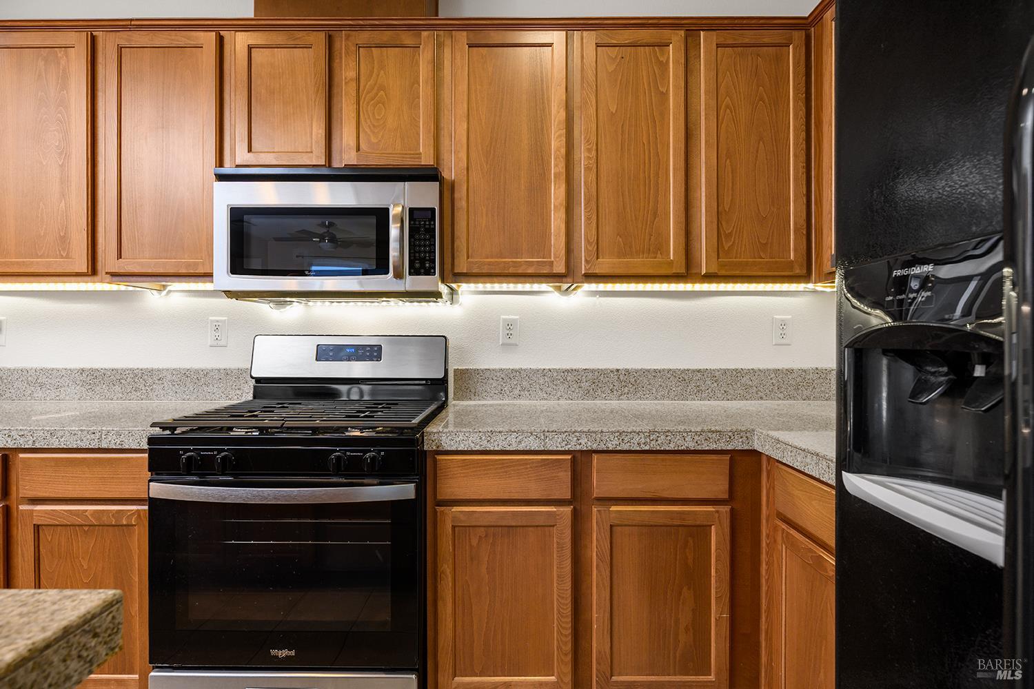 MLS #326041896 image #10