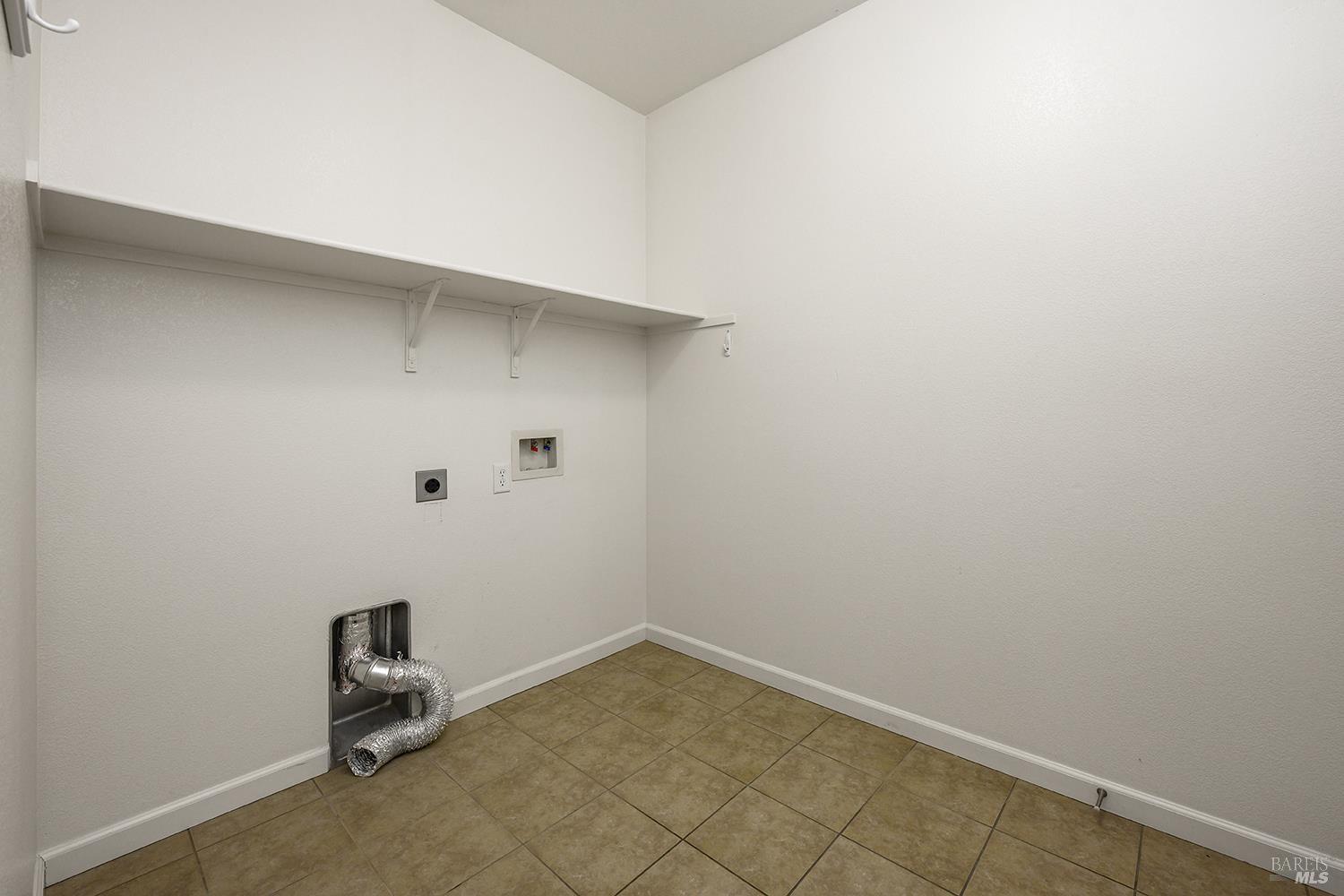 MLS #326041896 image #11